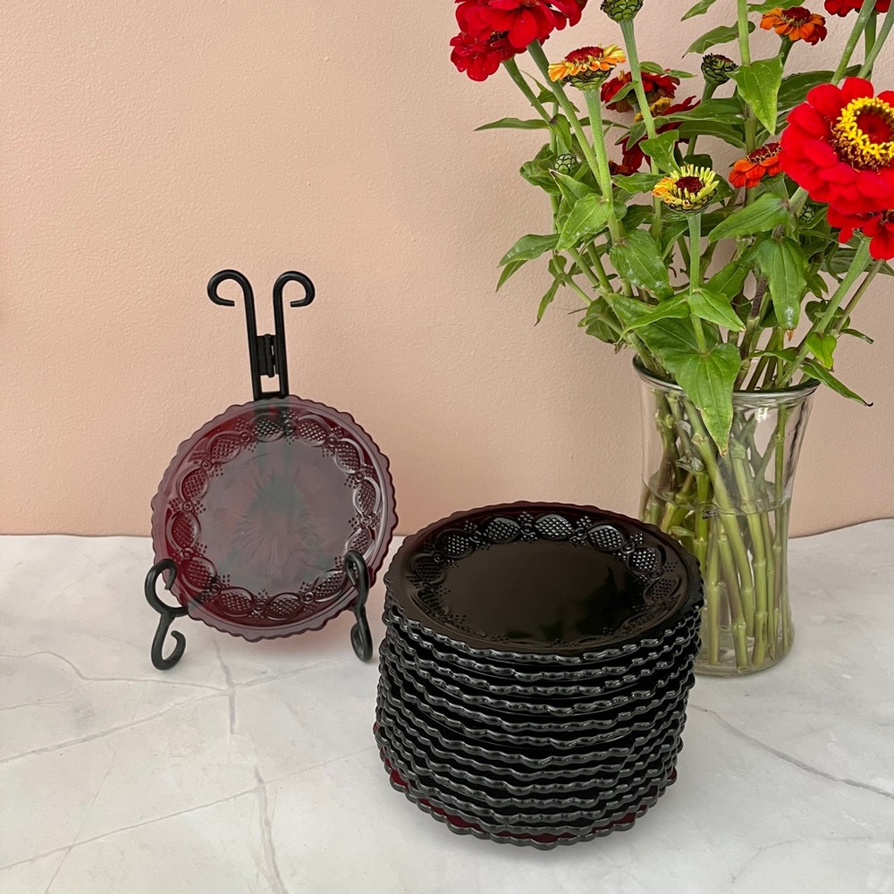 Avon Cape Cod Ruby red collection, small plates/saucers